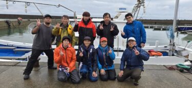 ひとつテンヤで出船しました(^_-)-☆