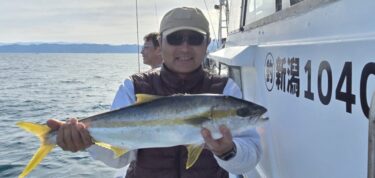 ブリ狙いのジギングで出船しました(^_-)-☆