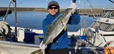 ブリジギングに出船しました(^_-)-☆